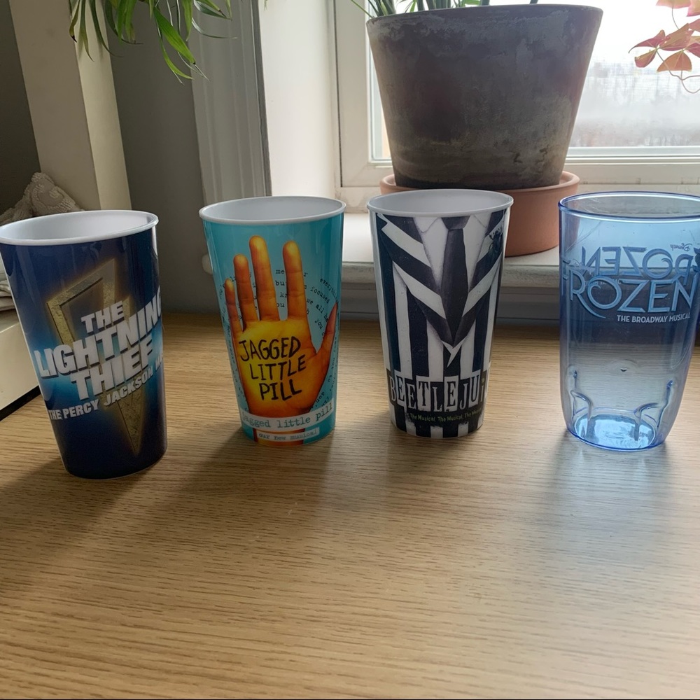 🎭 Broadway Show Cups 🎶 x 4